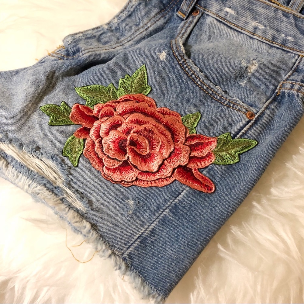 [ZARA] Floral Denim Cutoffs (4)